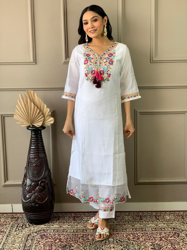 Lyush Women's White Chanderi Embroidered Straight Kurta with Chanderi Pant And Organza Printed Dupatta Sets