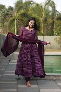 Thumbnail for Lyush Women's Wine Georgette Digital Print Anarkali Kurta Pant With Dupatta