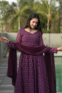 Thumbnail for Lyush Women's Wine Georgette Digital Print Anarkali Kurta Pant With Dupatta