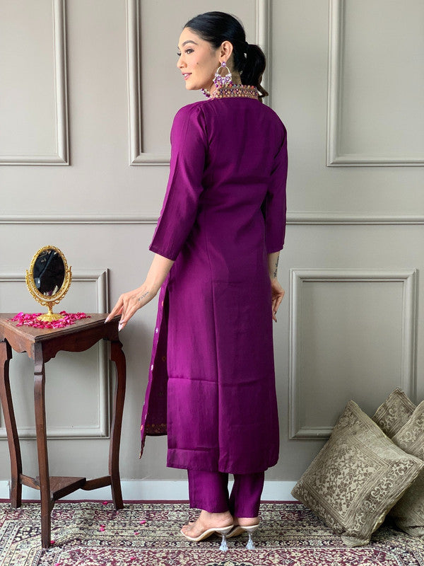 Lyush Women Viscose Chanderi Kurta With Pant And heavy embroidery Dupatta Set - Purple