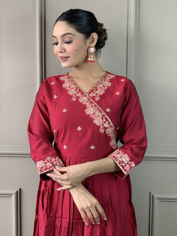 Lyush Women's Red Viscose Chanderi Embroidered Straight Kurta with Pant And Dupatta Sets