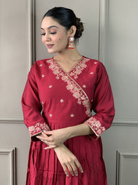 Thumbnail for Lyush Women's Red Viscose Chanderi Embroidered Straight Kurta with Pant And Dupatta Sets