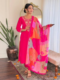 Thumbnail for Malishka Women's Pink Viscose Chanderi Embroidered Straight Kurta Pant With Dupatta