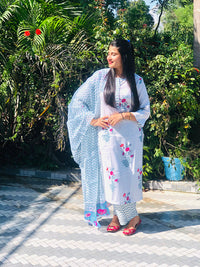 Thumbnail for Lyush Women's White Cotton Floral Printed Kurta Palazzo Set With Dupatta