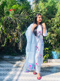Thumbnail for Lyush Women's White Cotton Floral Printed Kurta Palazzo Set With Dupatta