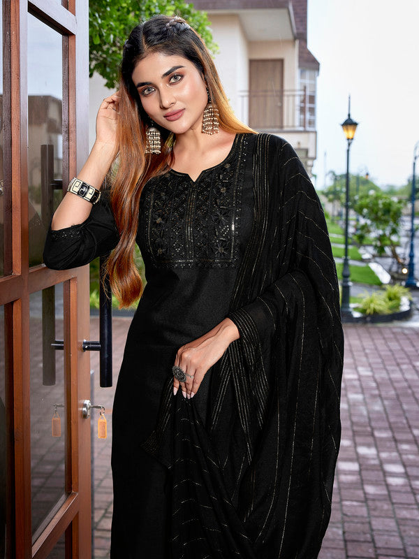 Lyush Women's Cotton Blend Embroidered Straight Kurta Pant With Dupatta - Black