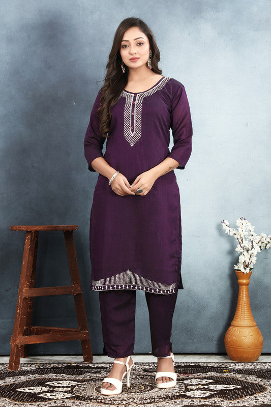 Lyush Women's Purple Vichitra Straight Kurta with Pant