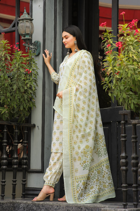 Lyush Women's Yellow Muslin Cotton Straight Kurta with Pant And Dupatta Sets