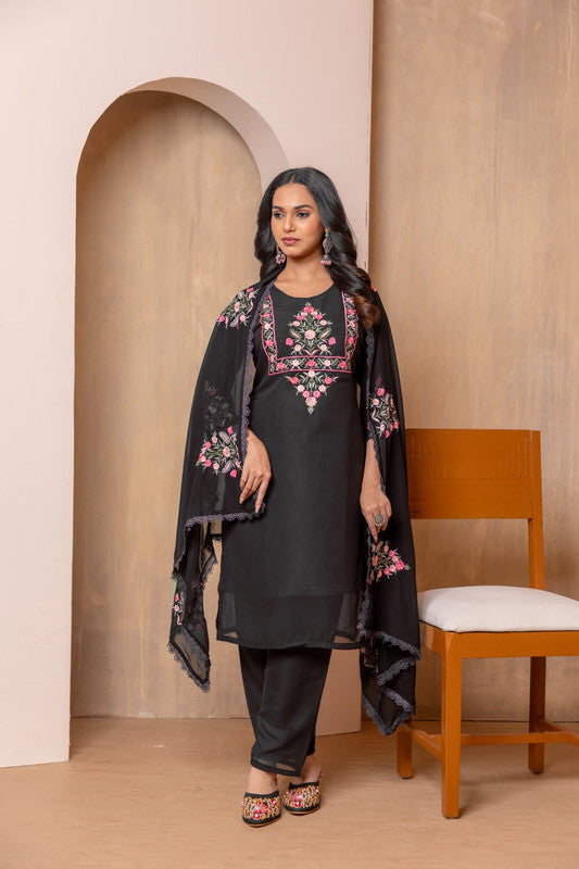 Lyush Women's Black Faux Georgette Straight Kurta with Pant And Dupatta Sets