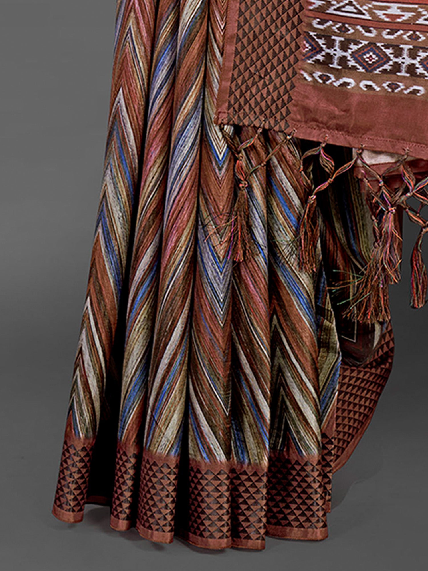 NOZ2TOZ Women's Manipuri Silk Brown Printed Designer Saree With Blouse Piece - Distacart