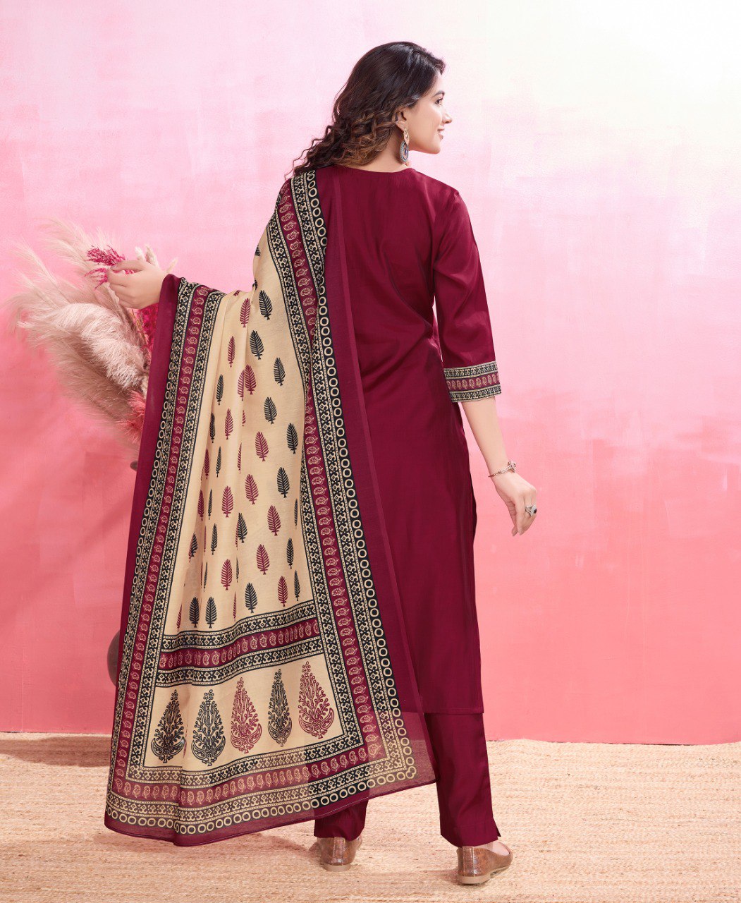 Prazu Fashion Maroon Viscose Silk Printed Kurta Set