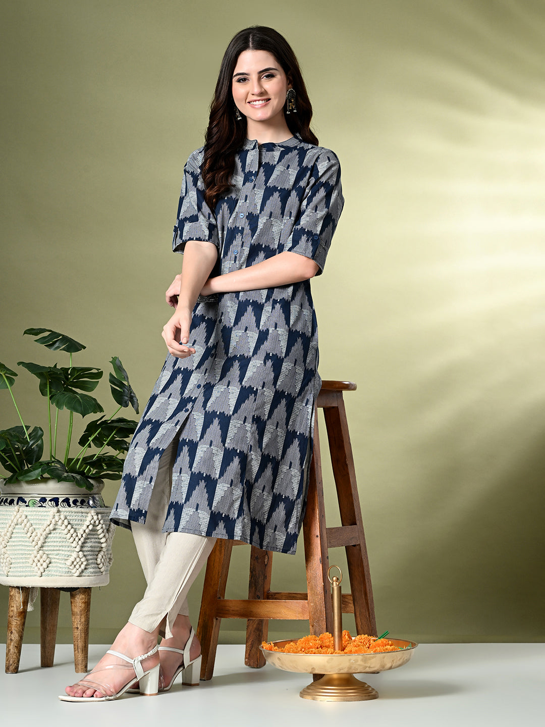 Myshka Women's Cotton Printed A-Line Kurta in Navy Blue Color