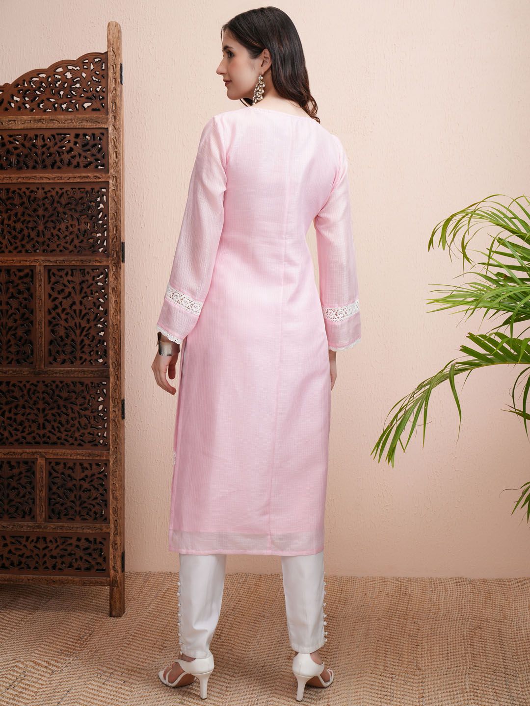Vishudh Embroidered Round Neck Kurta - Distacart