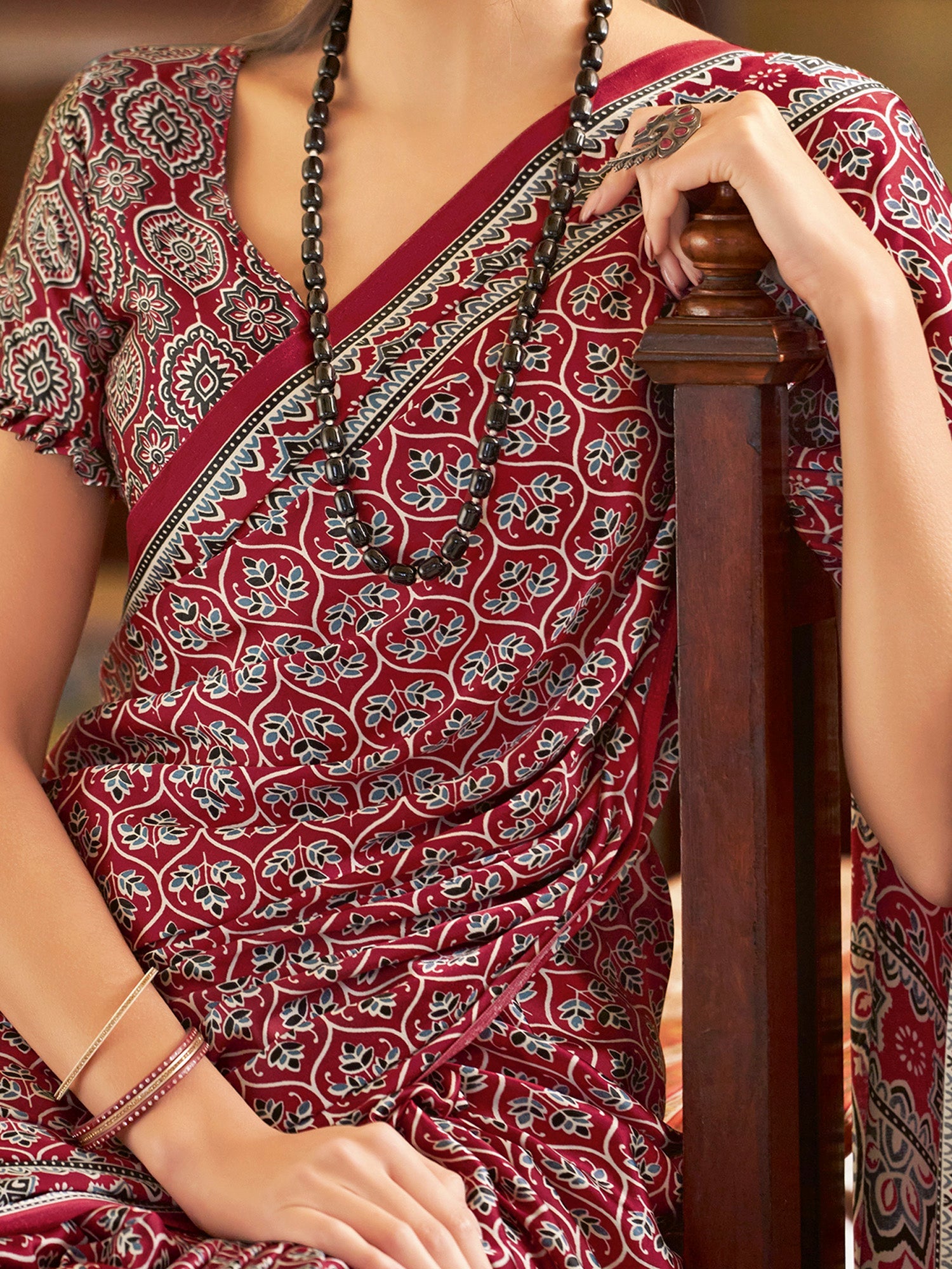NOZ2TOZ Women's Crepe Red Printed Designer Saree With Blouse Piece - Distacart