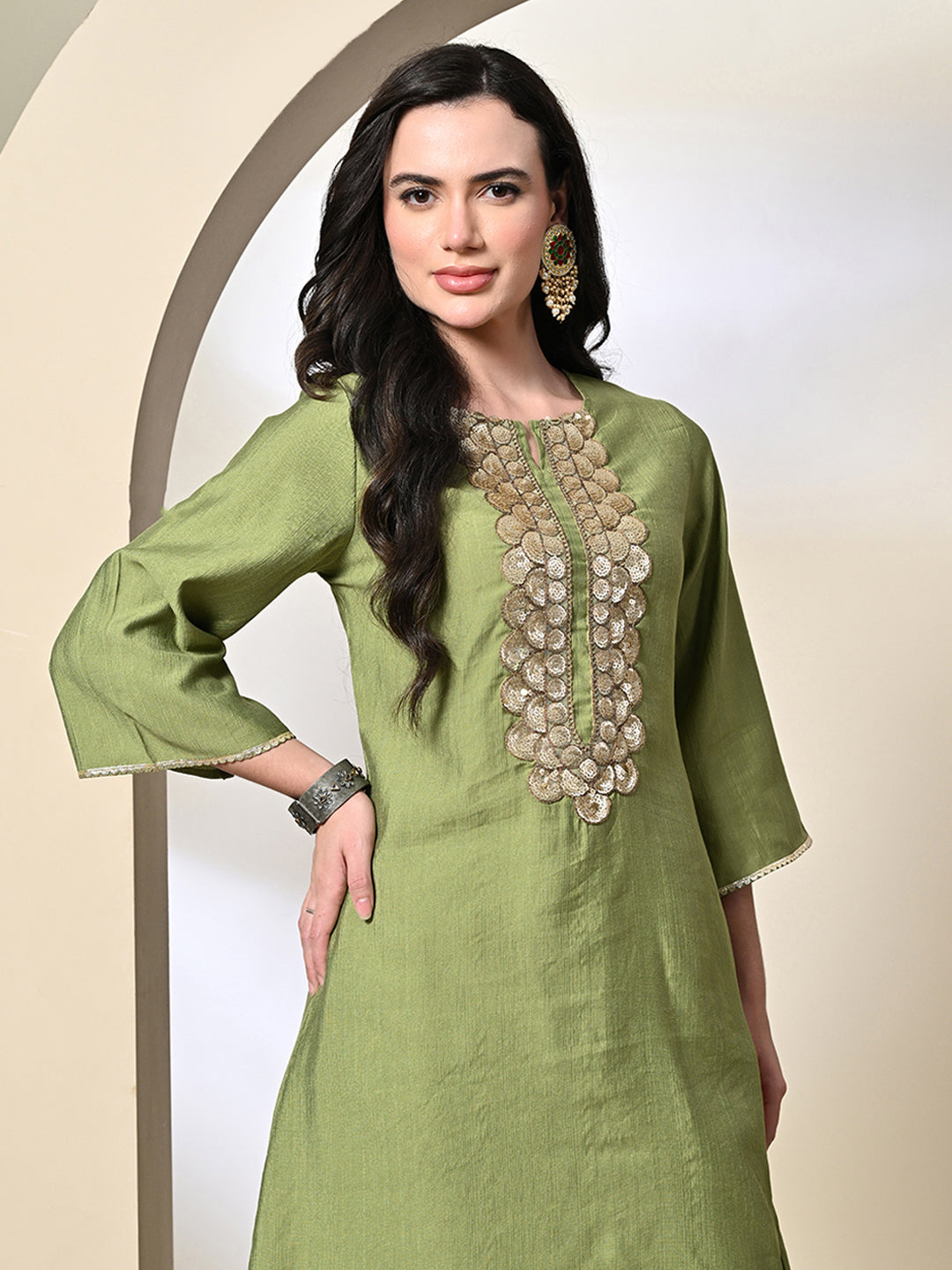 Myshka Women's Embroidered Keyhole Neck Bell Sleeves Kurta & Palazzos Sets in Green Color