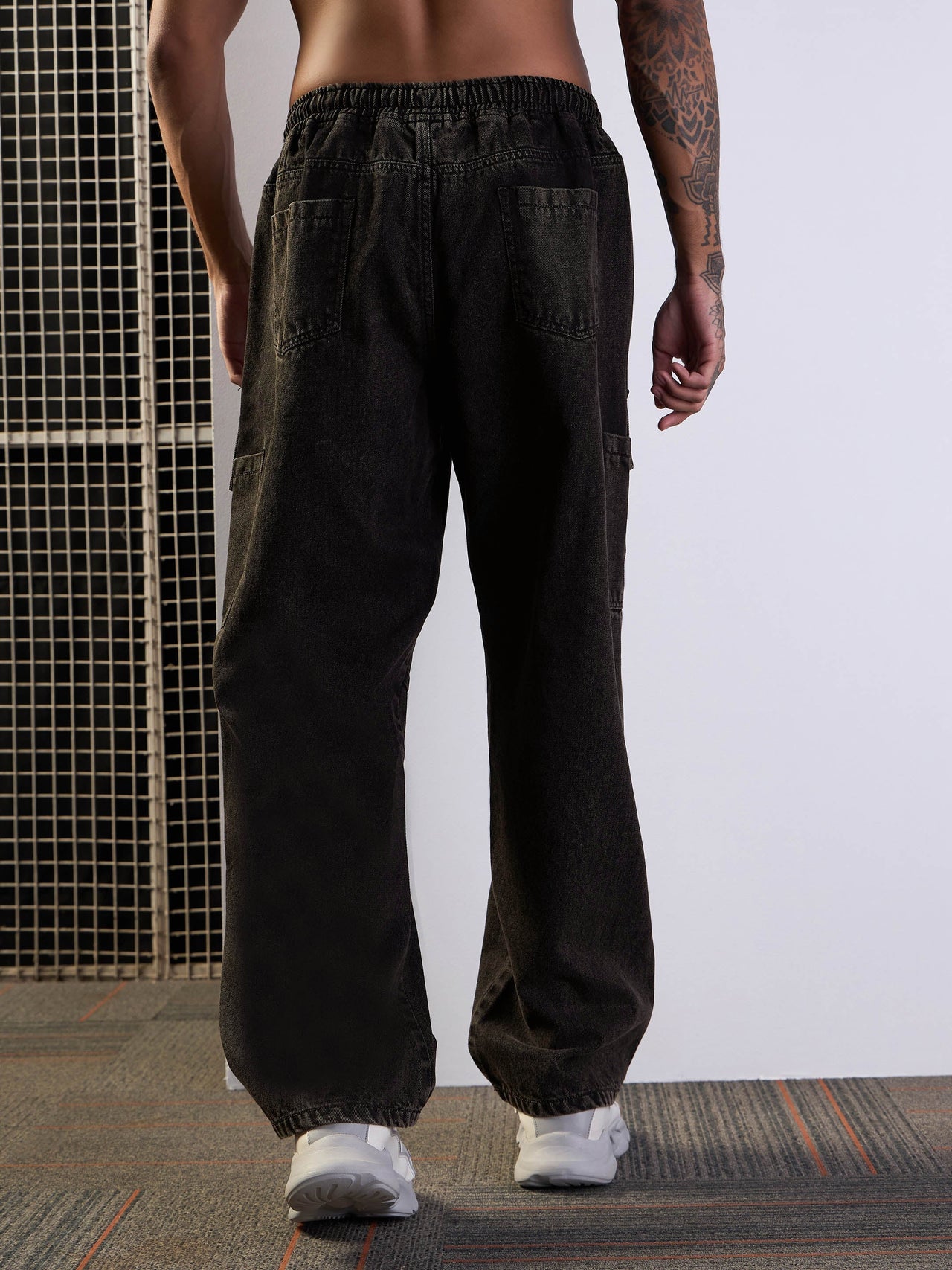 Lyush Men Black Front Detail Baggy Cargo Jeans