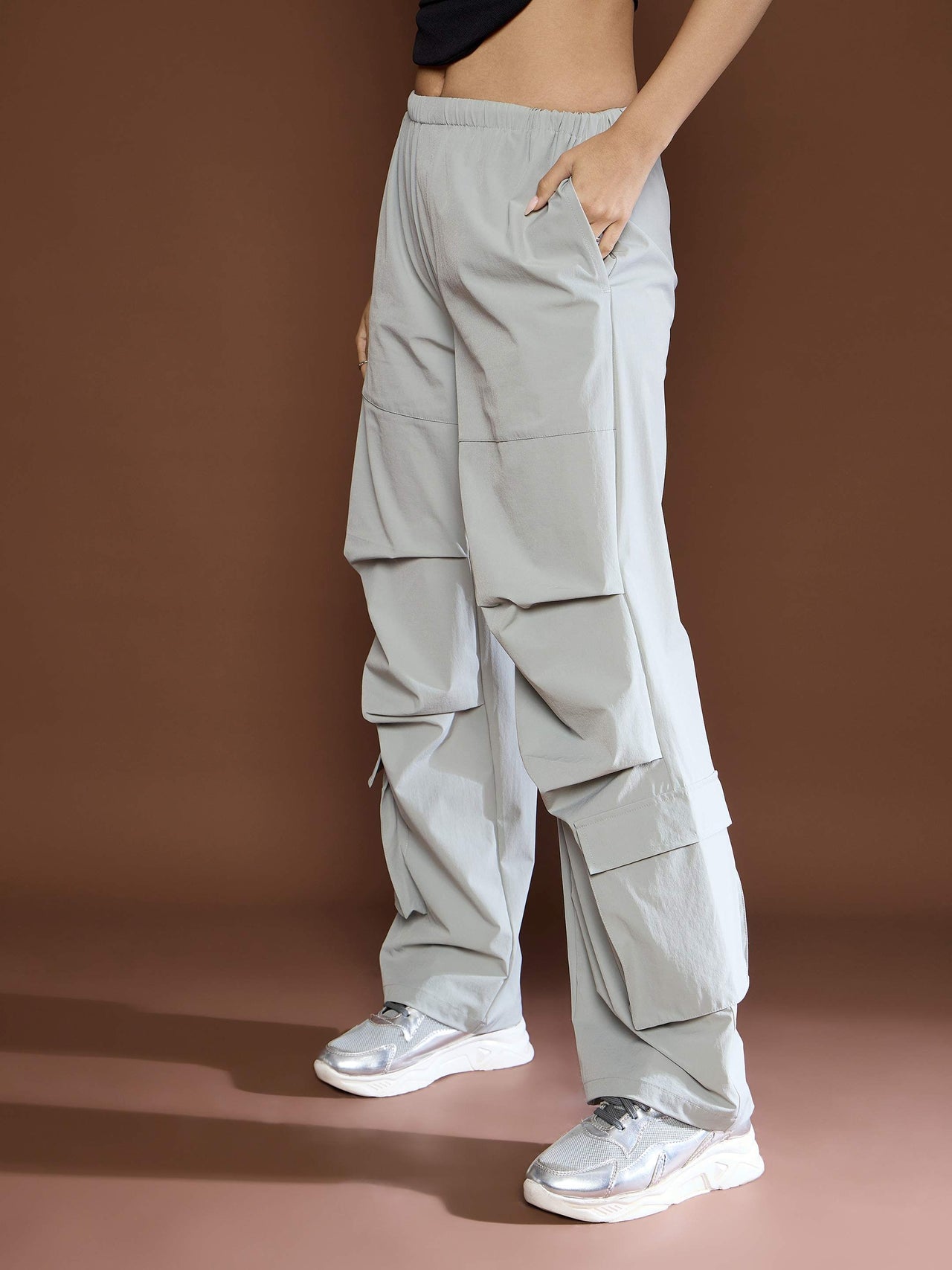 Lyush Women Men & Women Light Grey Pleated Knee Baggy Parachute Pants