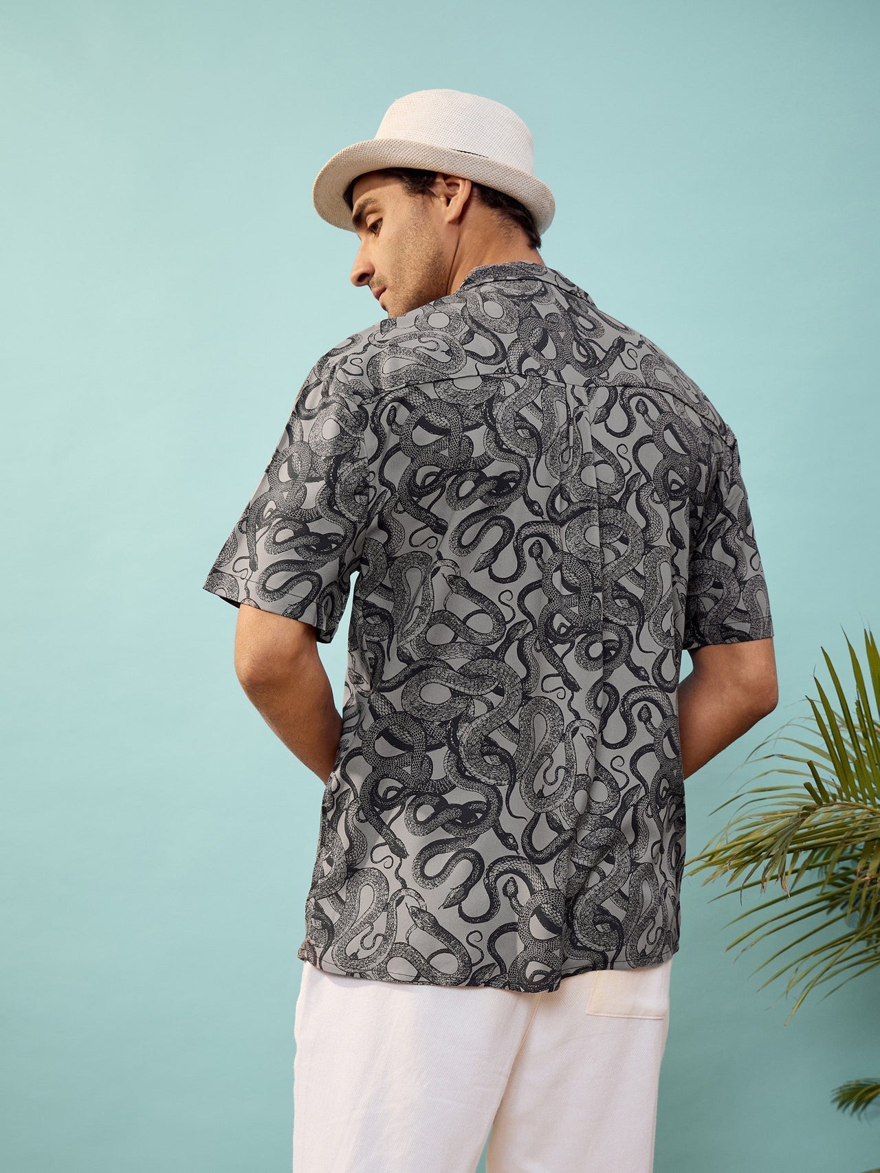 Lyush Men & Women Grey Snake Print Relax Fit Shirt