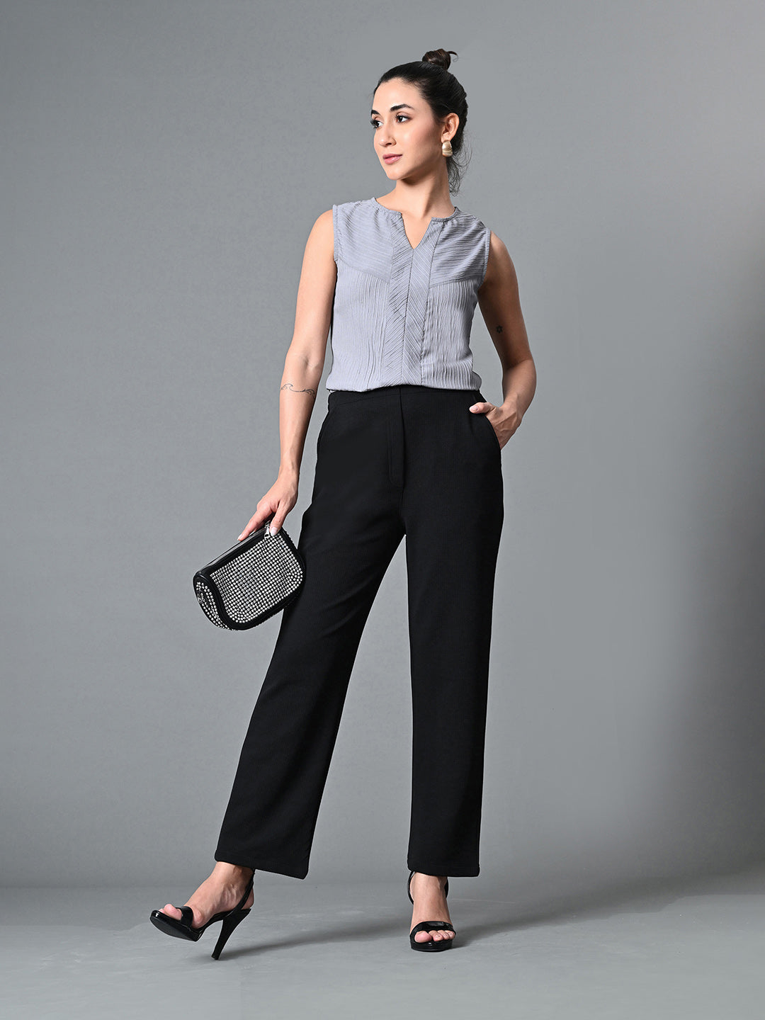 Myshka Women's Keyhole Neck Sleeveless Top in Grey Color