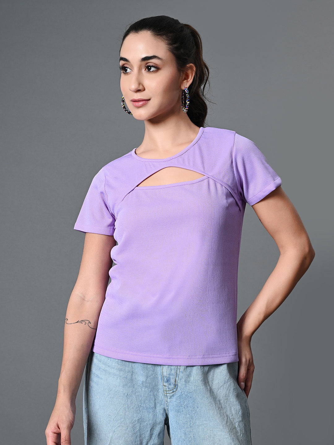 Myshka Women's Ribbed Round Neck Cut-out Short Sleeves Top in Lavender Color