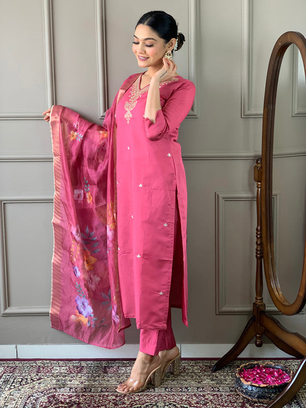 Lyush Women's Gajri Viscose Chanderi Embroidery Straight Kurta Pant With Dupatta