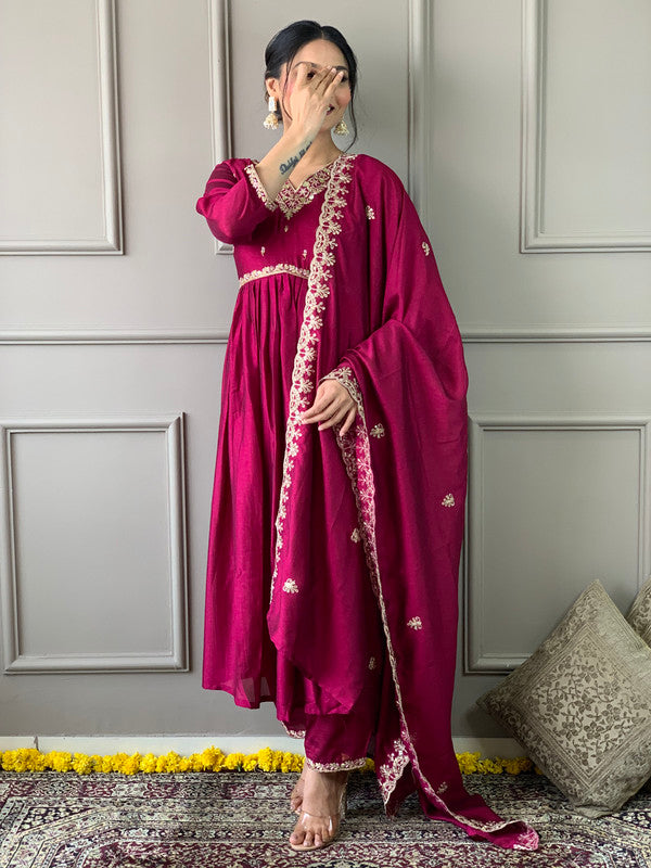 Lyush Women's Purple CP VICHITRA Embroidery Straight Kurta Pant With Dupatta