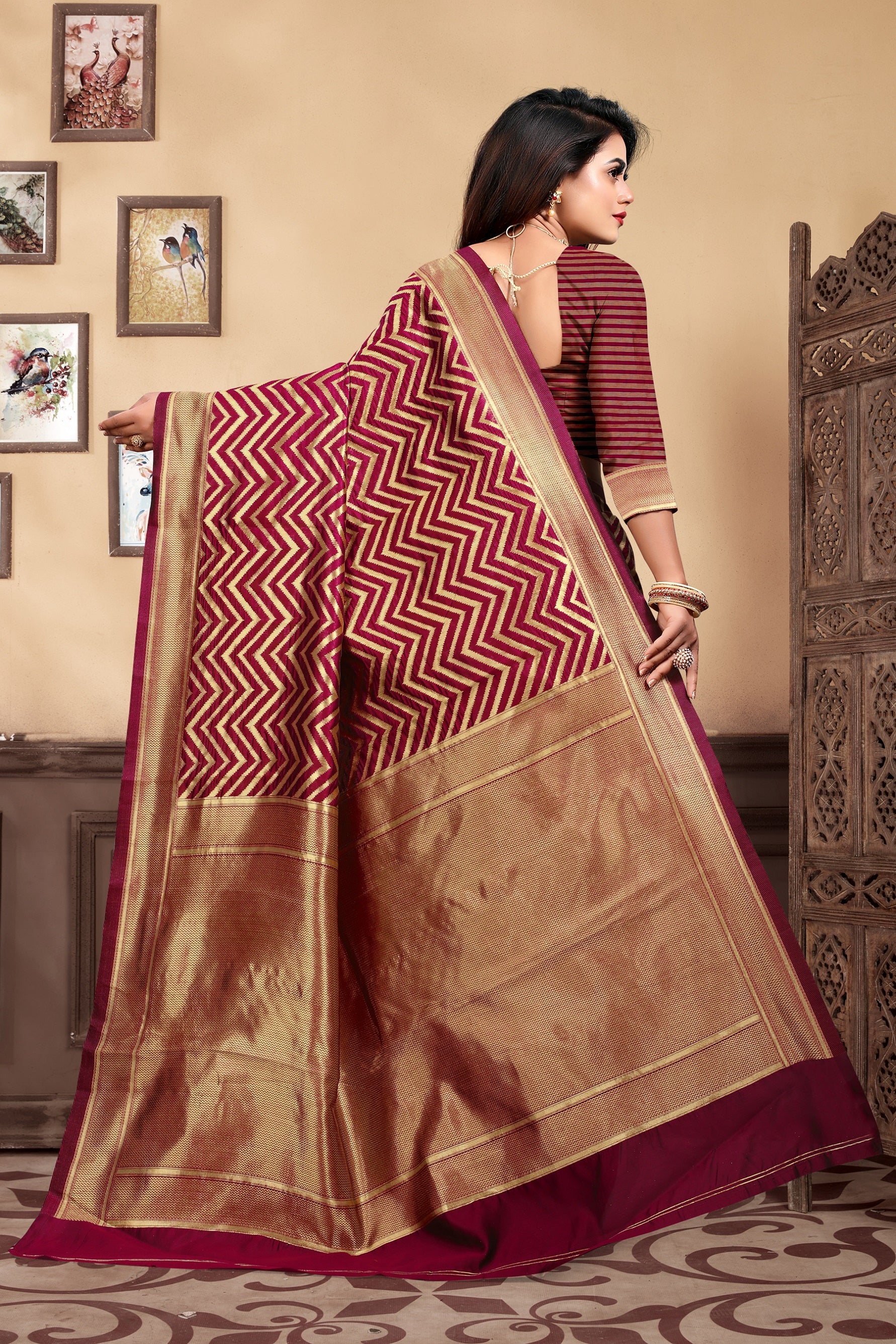 Vedant Vastram Litchi Silk Designer Banarasi Saree - Maroon - Distacart