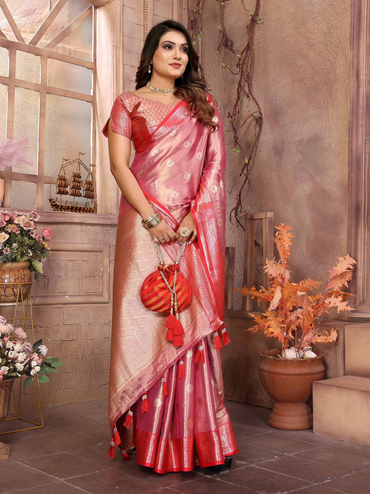 Vedant Vastram Tissue Silk Kanjeevaram Silk Saree - Pink