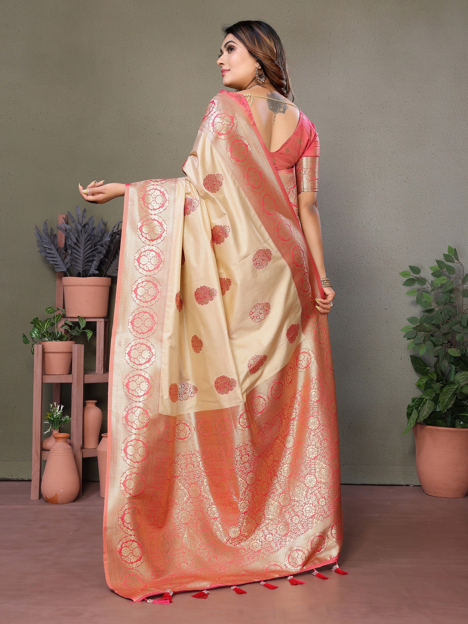 Vedant Vastram Viscose Silk Kanjeevaram Silk Saree - Peach - Distacart