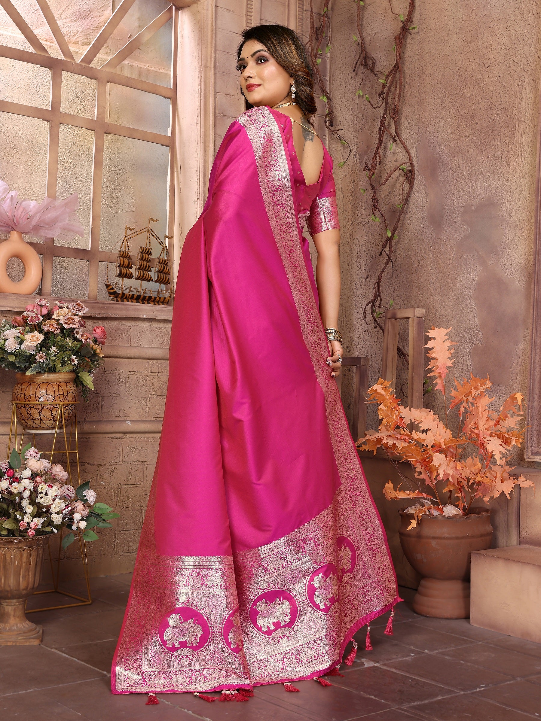Vedant Vastram Soft Litchi Silk Banarasi Silk Saree - Magenta - Distacart
