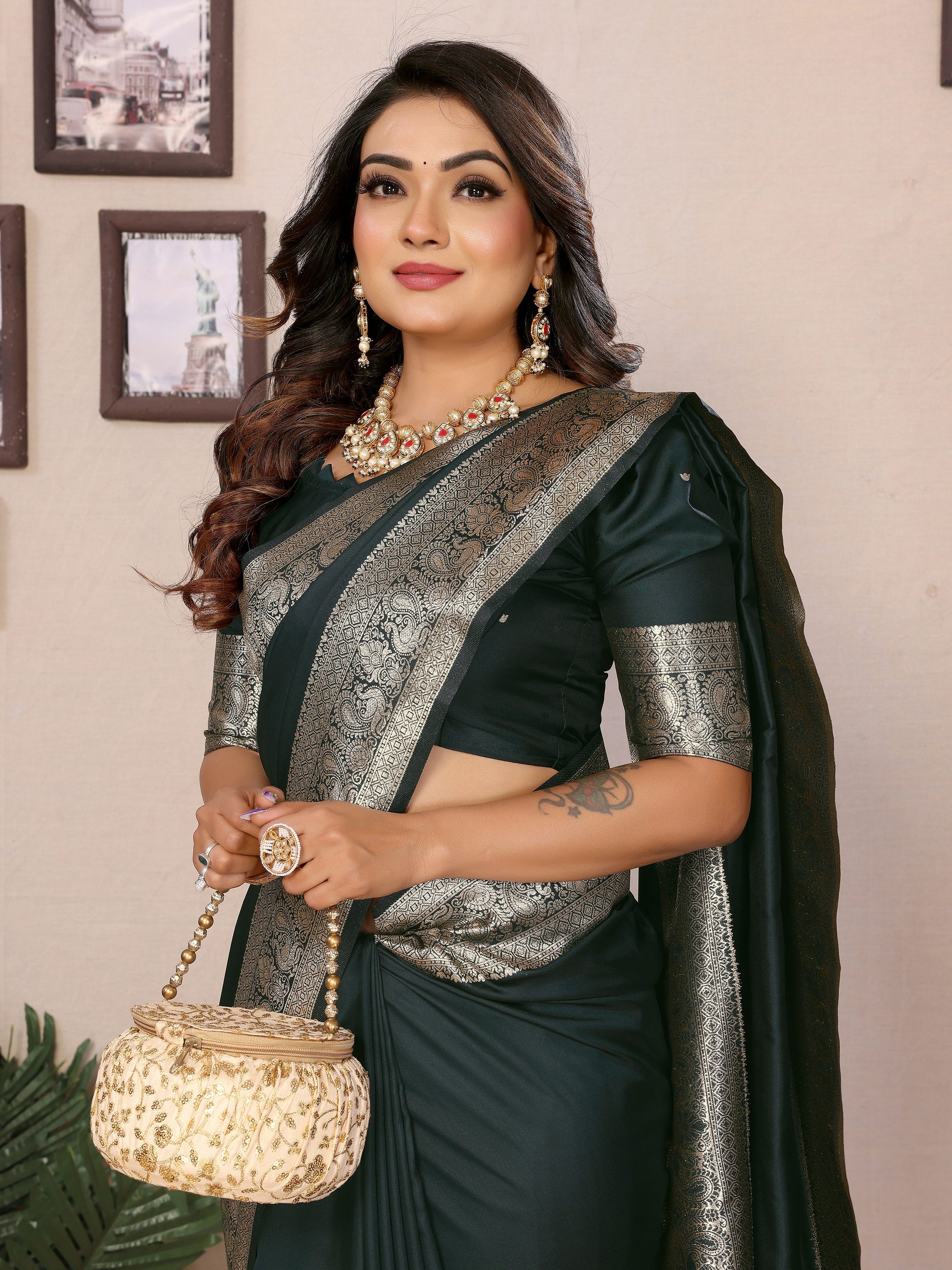 Vedant Vastram Soft Litchi Silk Banarasi Silk Saree - Green - Distacart