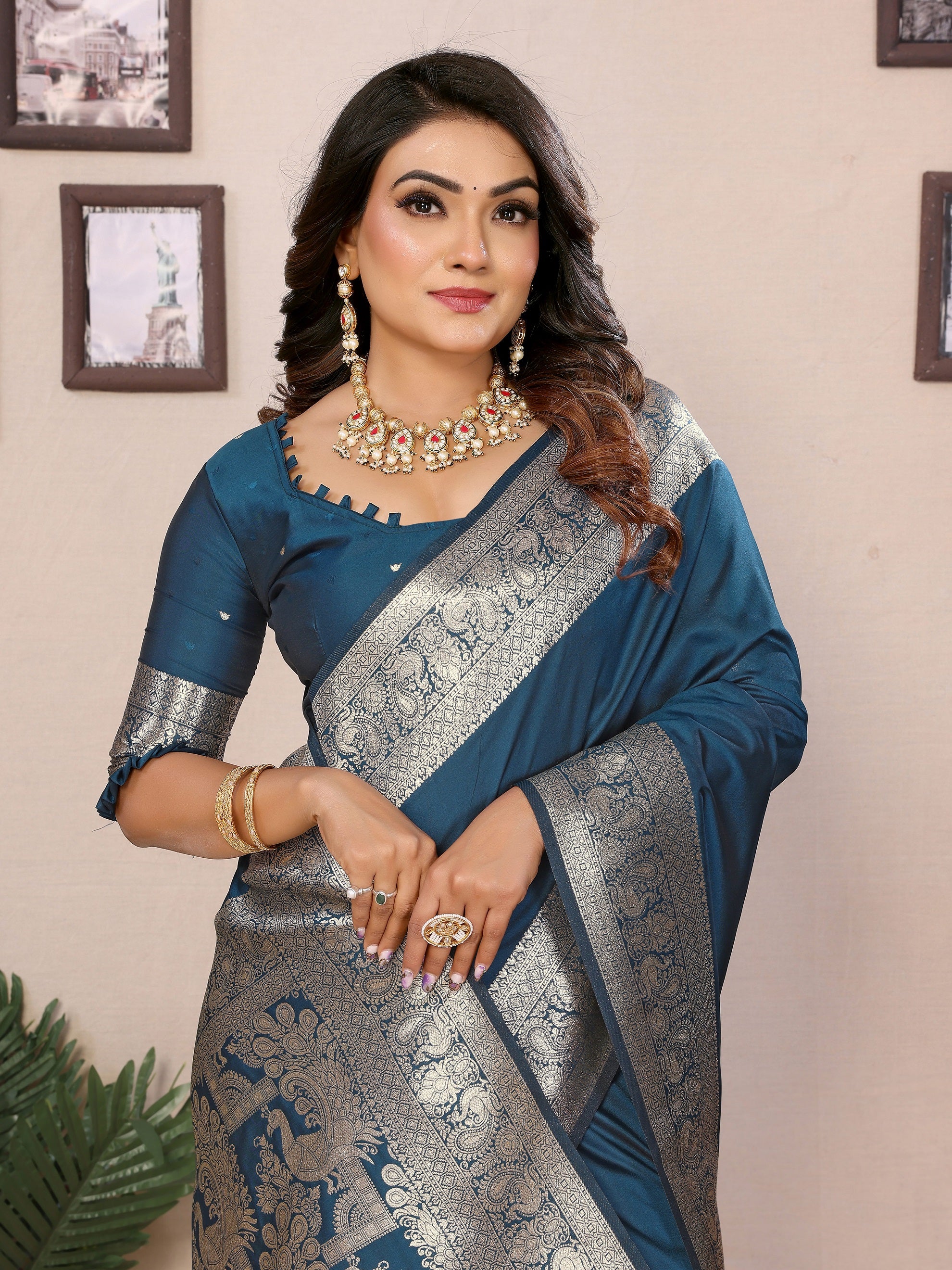 Vedant Vastram Soft Litchi Silk Banarasi Silk Saree - Morpich - Distacart