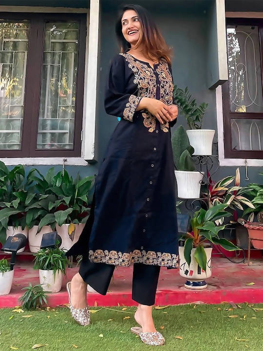 Anubhutee Navy Blue Yoke Design Straight Kurta - Distacart