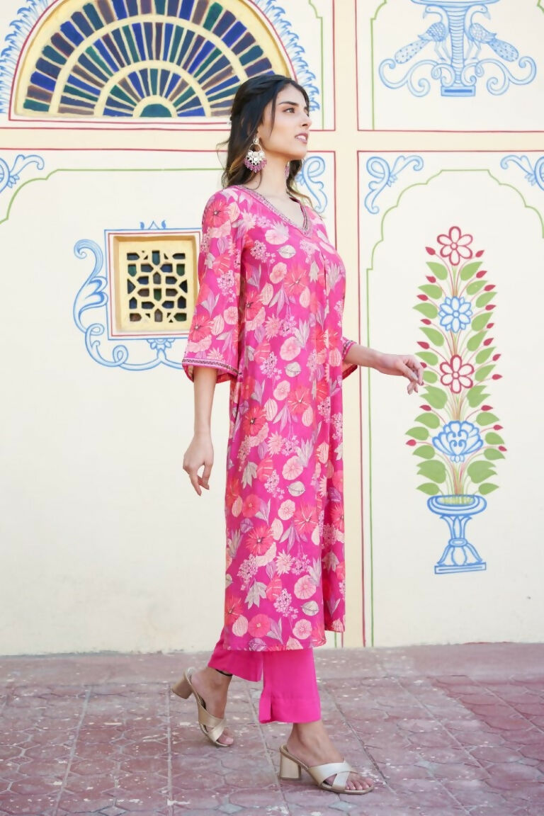 Vaasva Women Pink Muslin Pleated Kurta & Pant Clothing Set - Distacart
