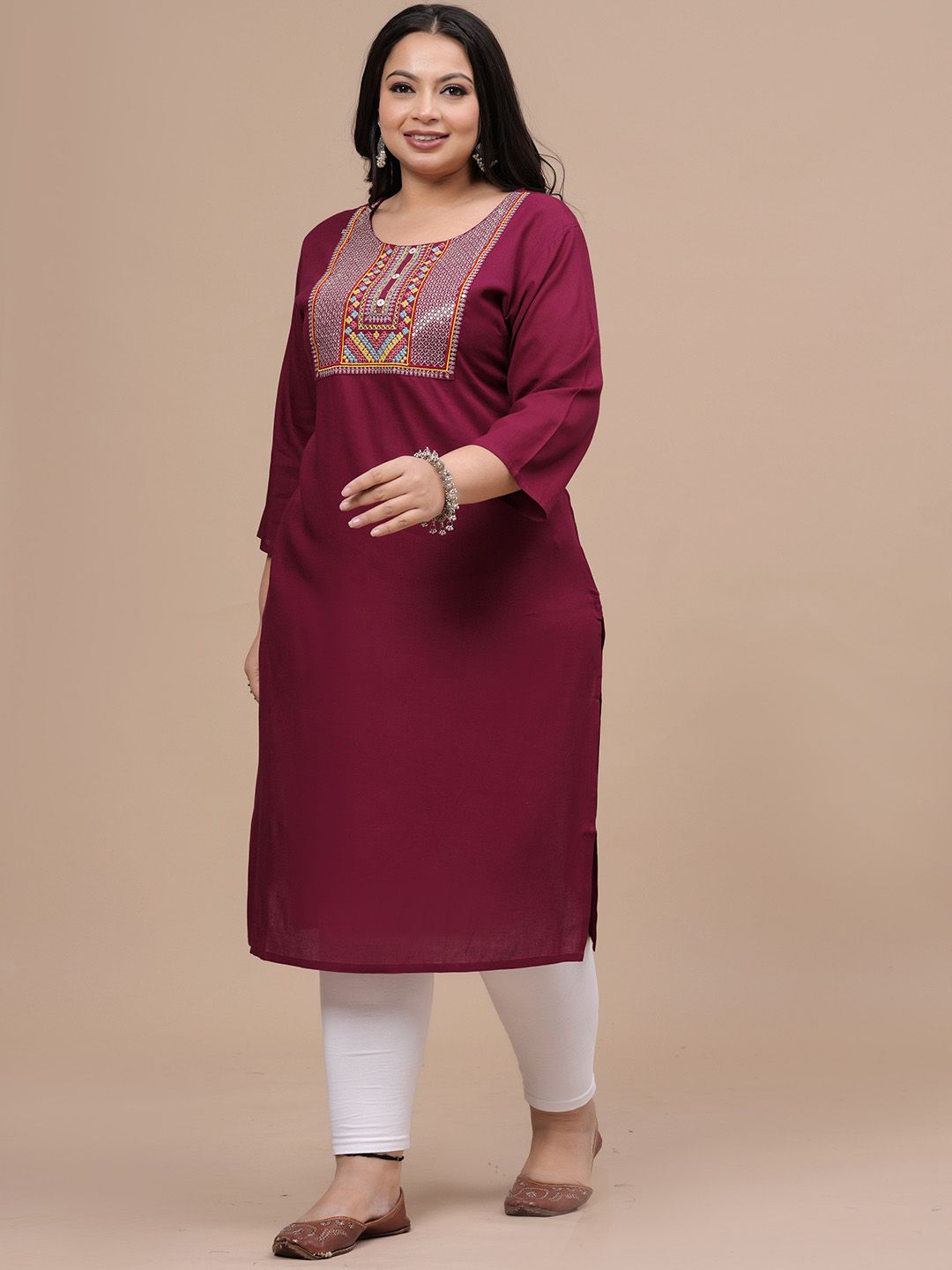 Sztori Women Ethnic Motifs Thread Work Kurta - Distacart