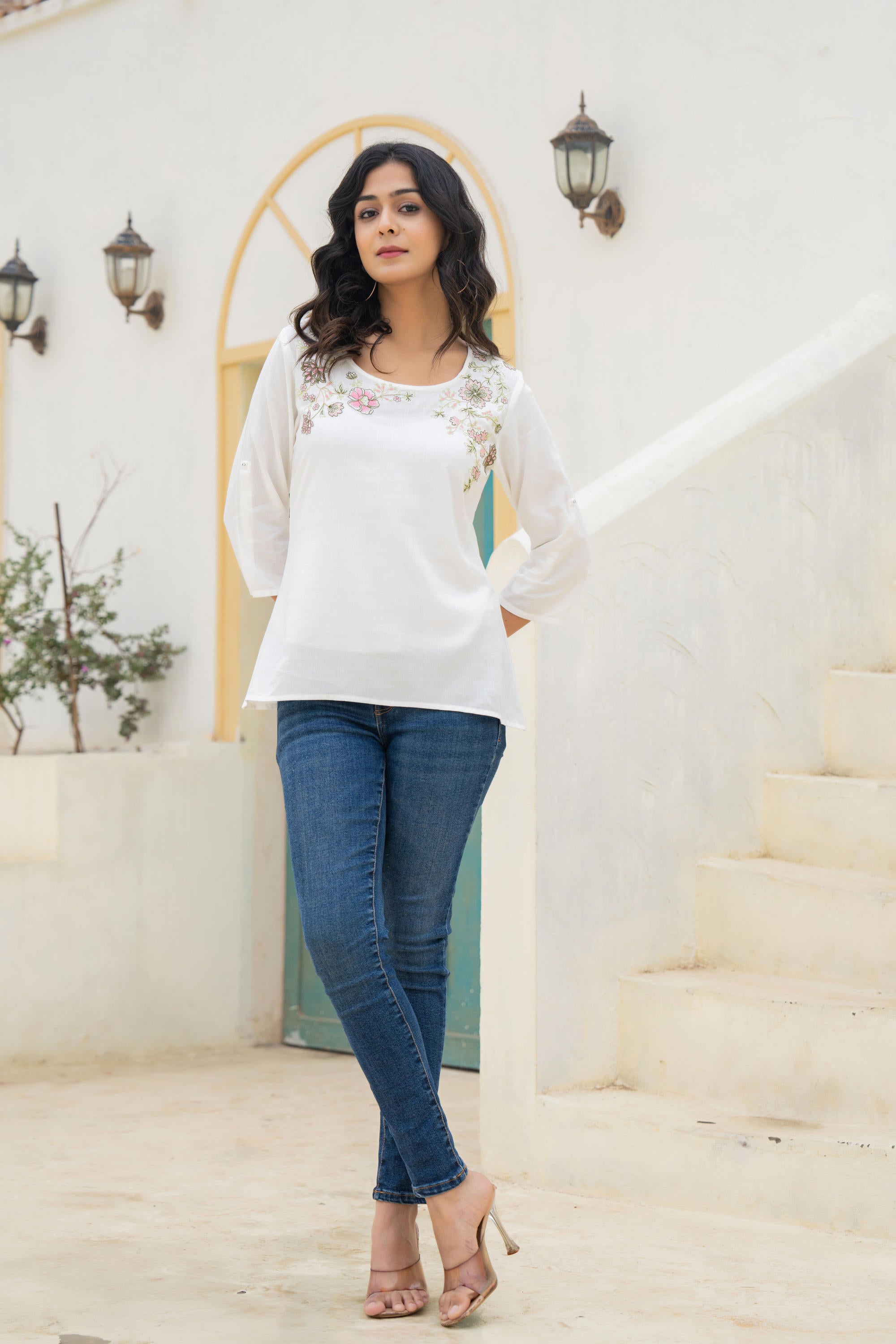 Juniper White Solid Viscose Tunic With Thread Work - Distacart