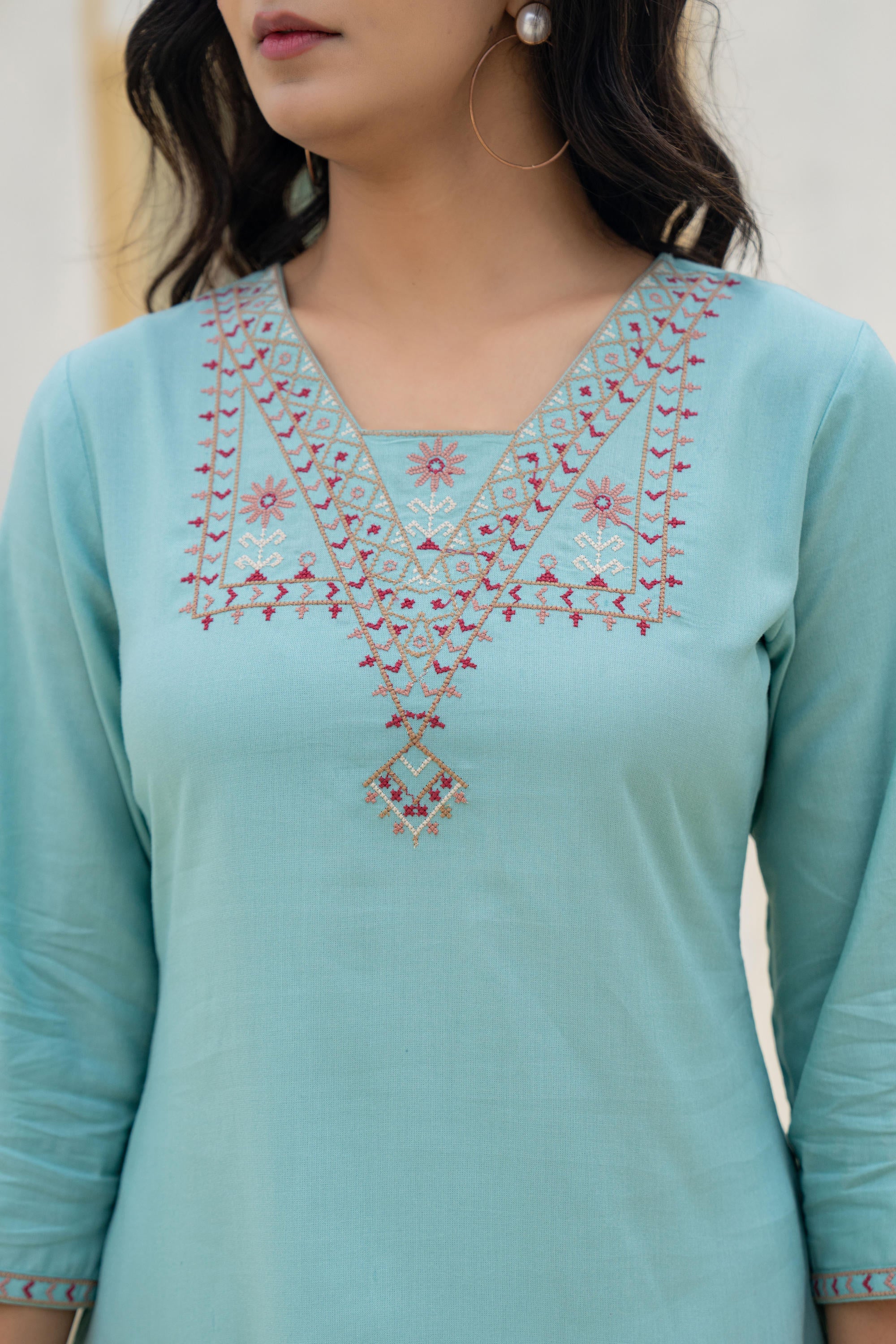 Juniper Aqua Solid Viscose Tunic With Thread Work - Distacart