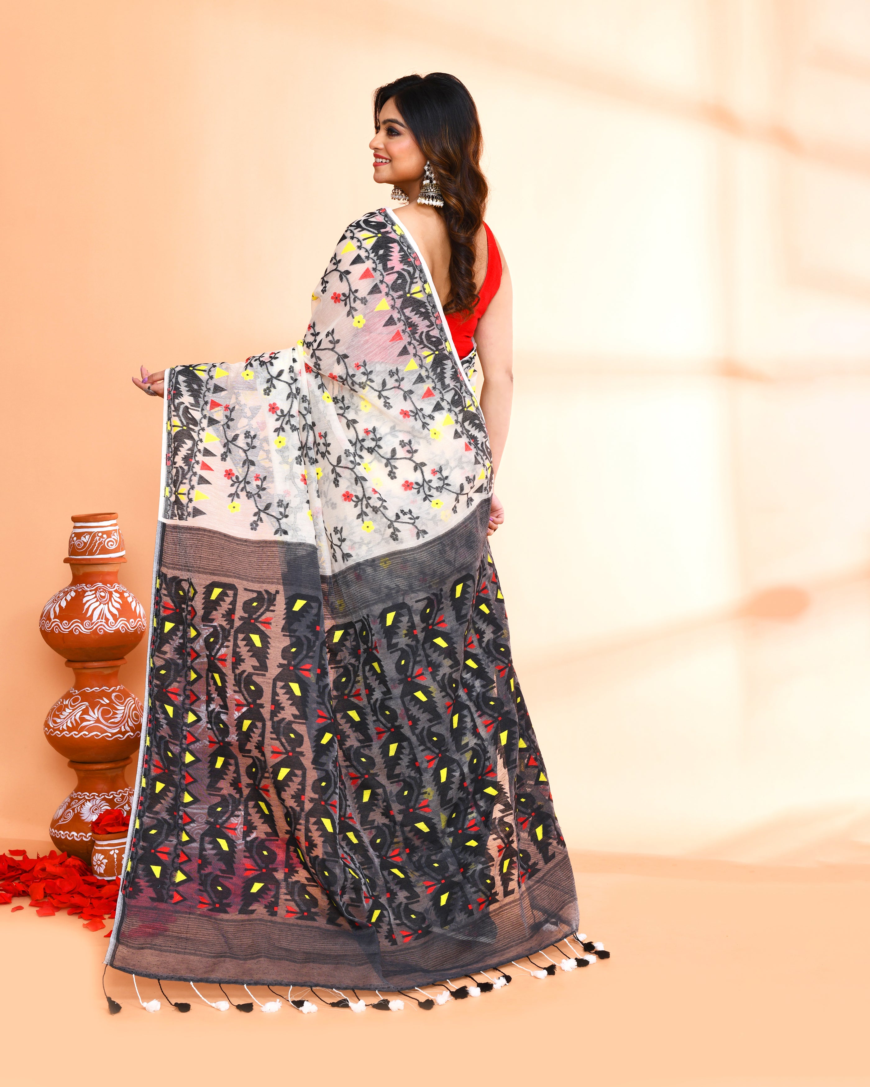 Piyari Fashion Women's Off White Black Cotton Silk Jamdani Saree