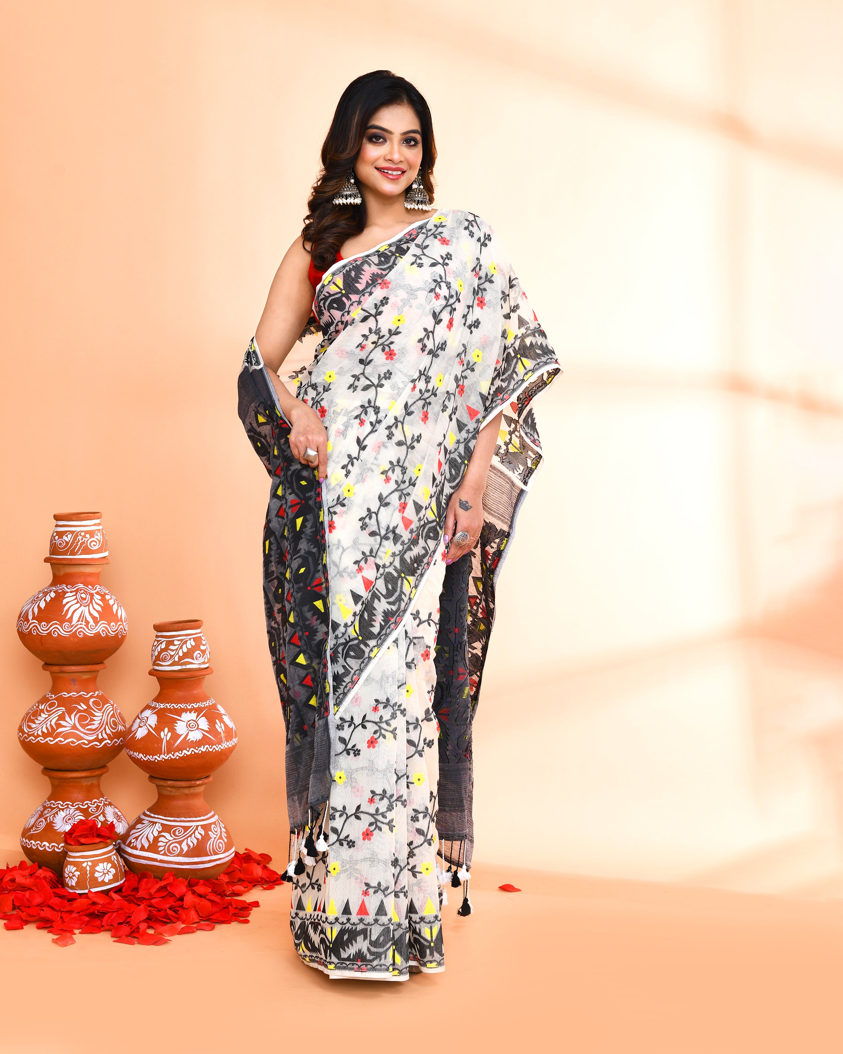 Piyari Fashion Women's Off White Black Cotton Silk Jamdani Saree