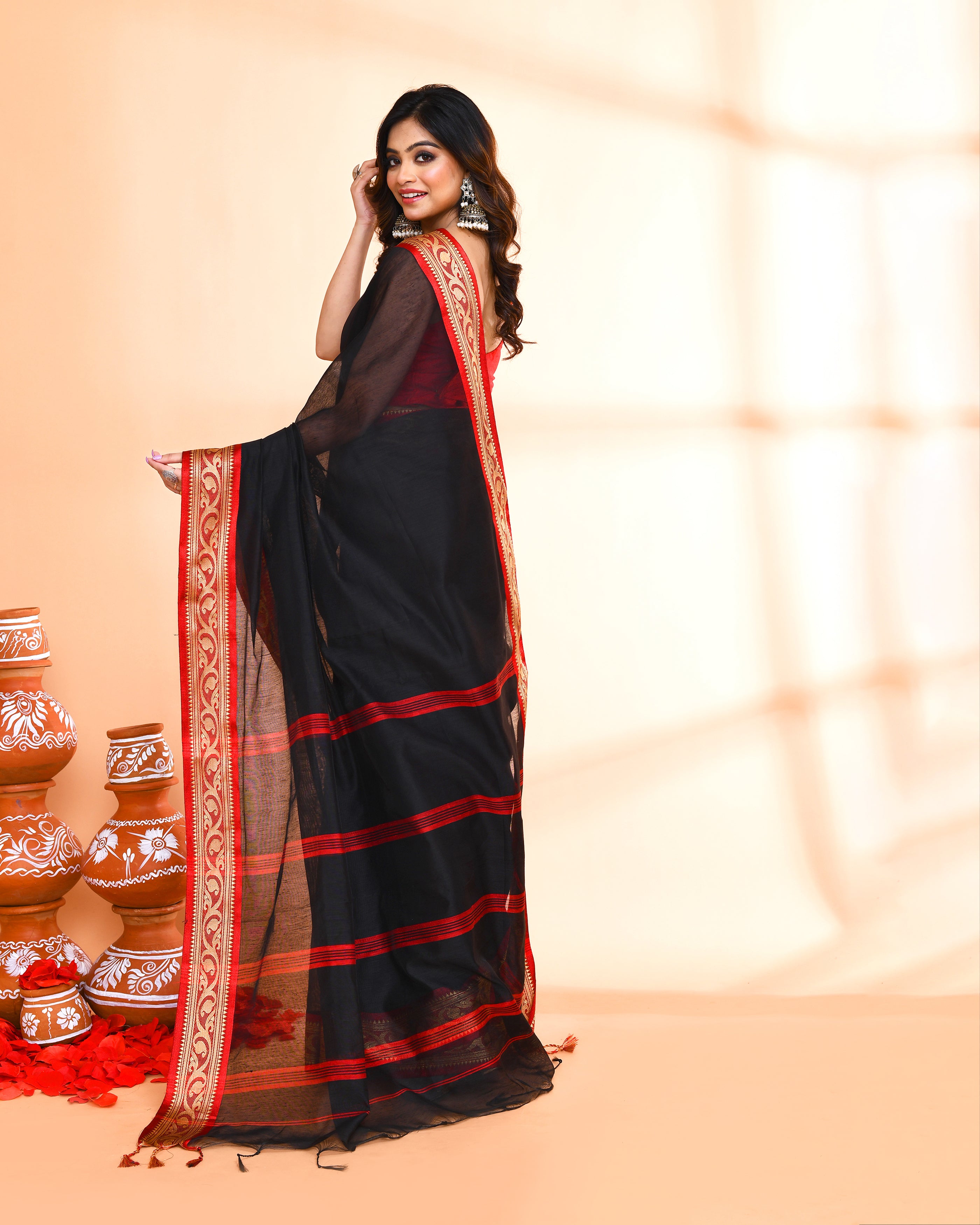 Piyari Fashion Women`s Cotton Silk Black Handloom Saree With Blouse