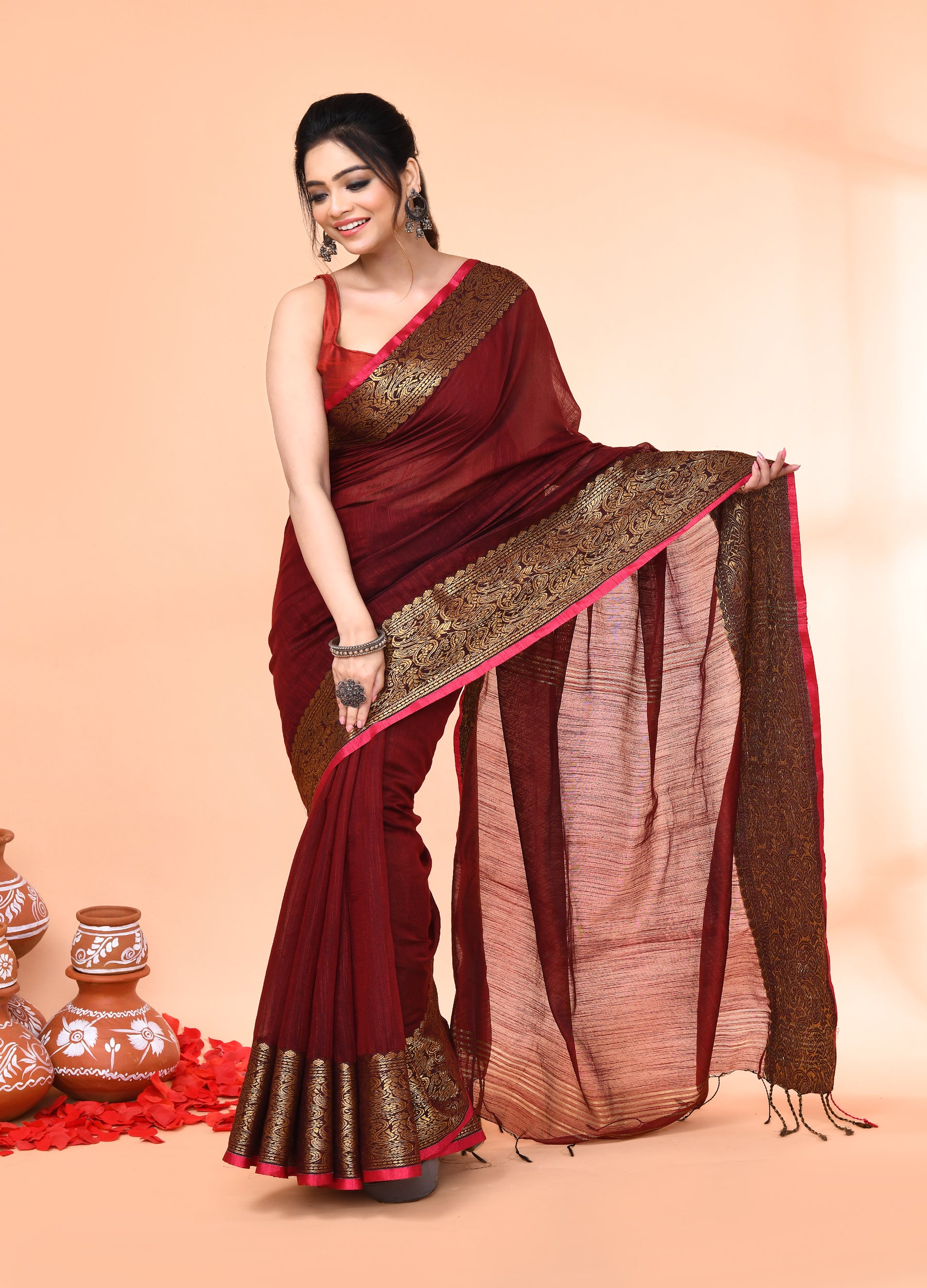 Piyari Fashion Women`s Cotton Blend Maroon Handloom Saree With Blouse