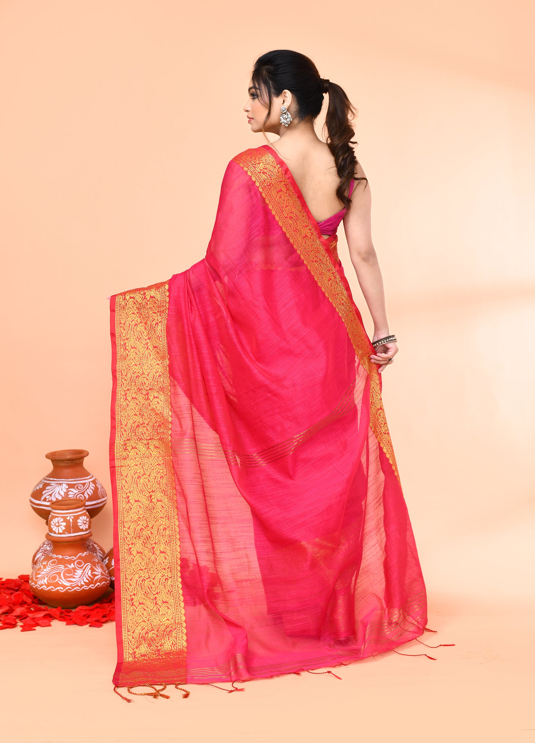 Piyari Fashion Women`s Cotton Blend Rani Handloom Saree With Blouse