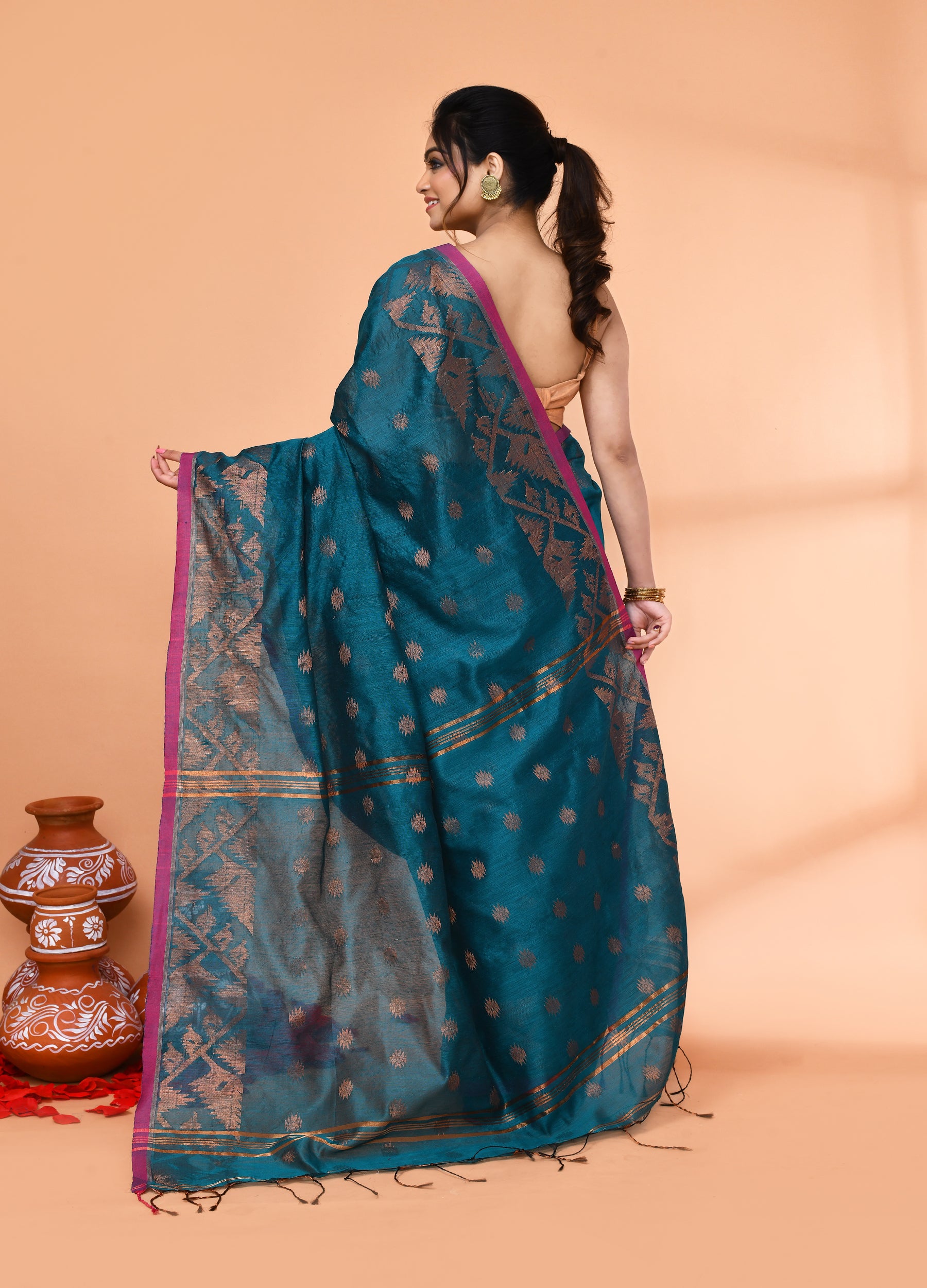 Piyari Fashion Women`s Cotton Blend Teal Handloom Saree With Blouse