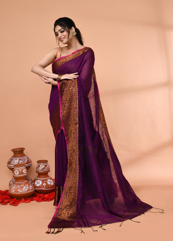 Piyari Fashion Women`s Cotton Blend Magenta Handloom Saree With Blouse