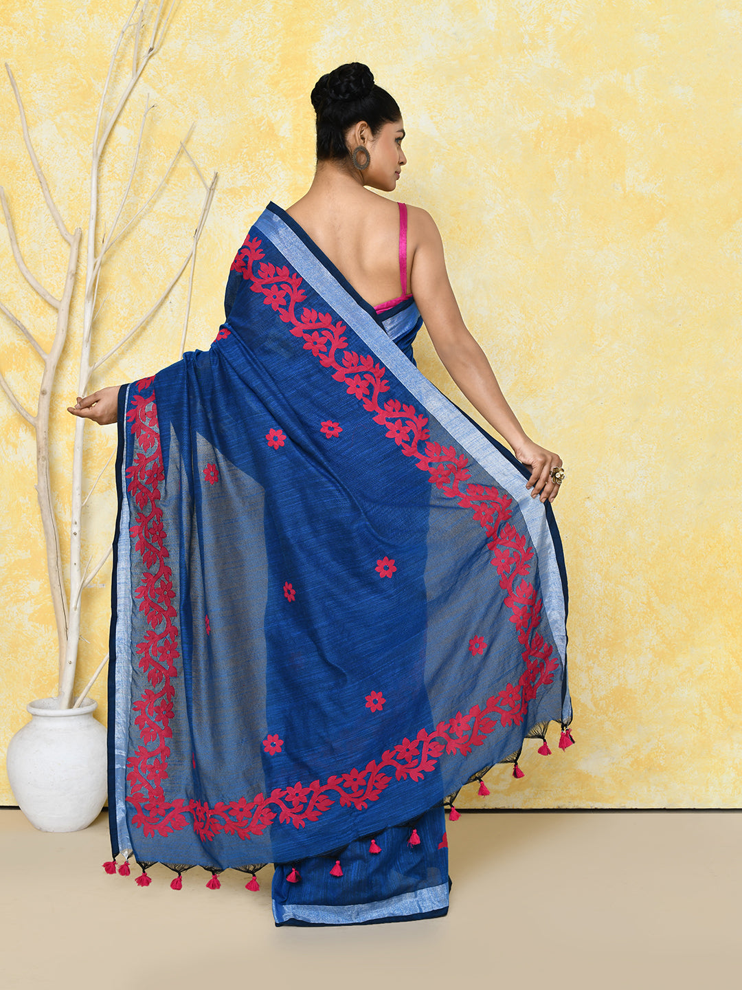 Piyari Fashion Women's Royal Blue Exclusive Applique Saree With Blouse Piece