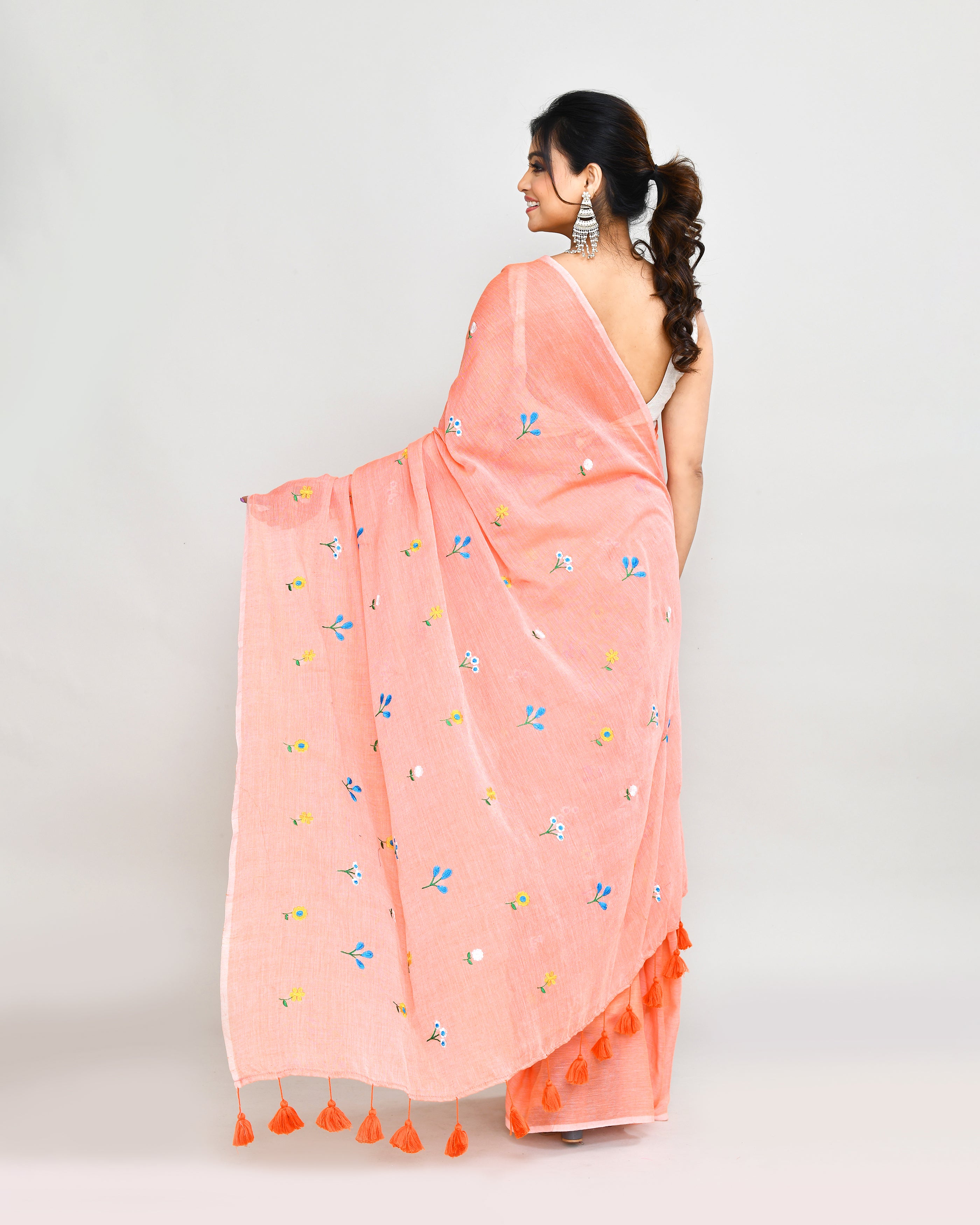 Piyari Fashion Women's Salmon Exclusive Embroidery Saree With Tassels