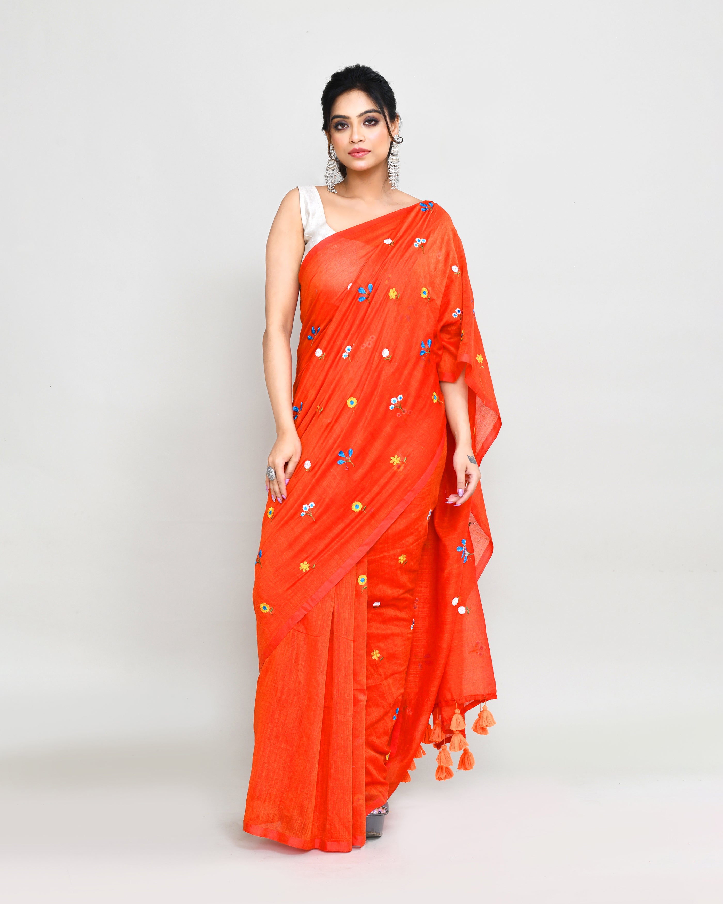 Piyari Fashion Women's Orange Red Dual Tone Exclusive Embroidery Saree With Tassels