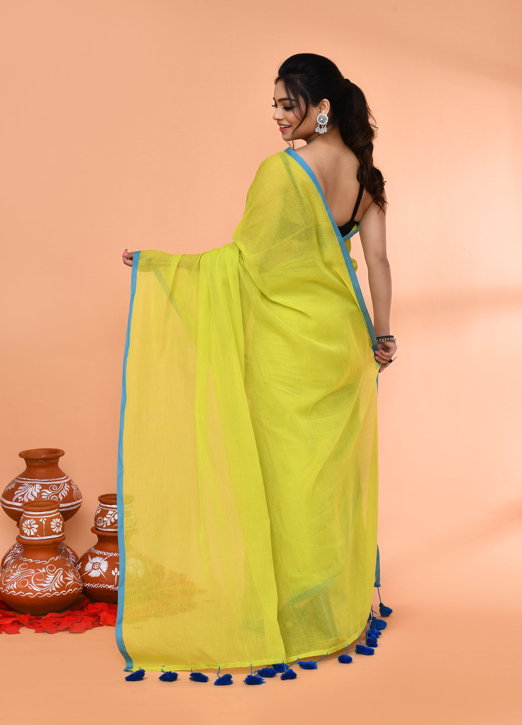 Piyari Fashion Lemon Green Mulmul Cotton Saree With Tassels