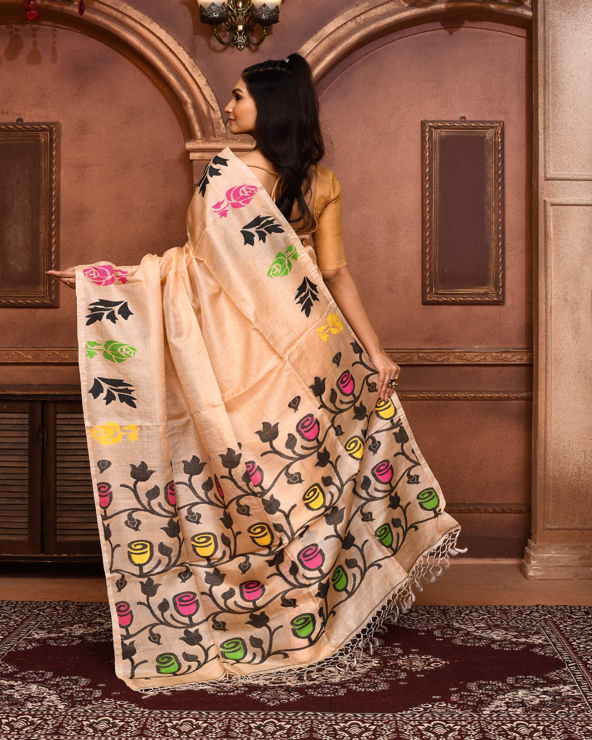 Piyari Fashion Beige Tussar Silk Jamdani Saree With Blouse Piece