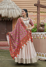 Thumbnail for AF7404